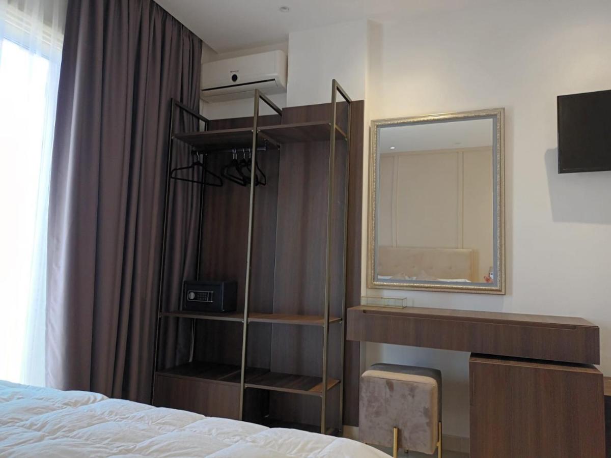 Hotel Relax Dhermi - Housity