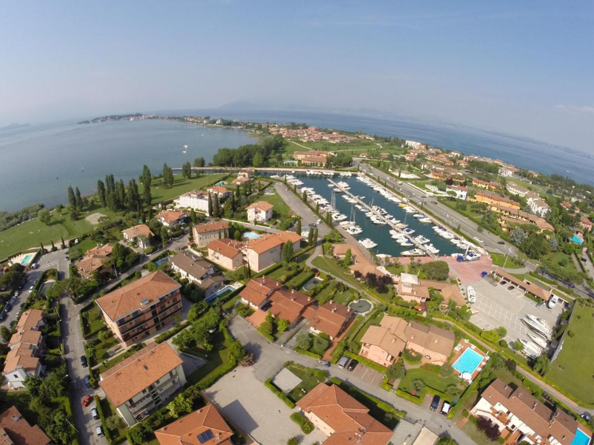 BellaSirmione Holiday Apartments - Housity