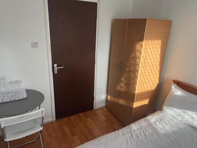 Beautiful Rooms close to Brick Lane - Housity