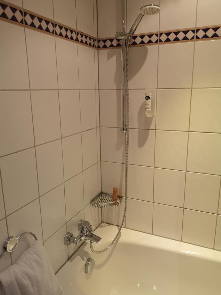 Hotel Maierbräu - Housity