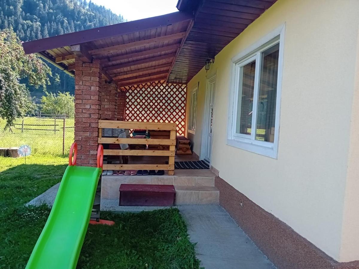 Cabanute pitoresti Poiana Largului - Housity