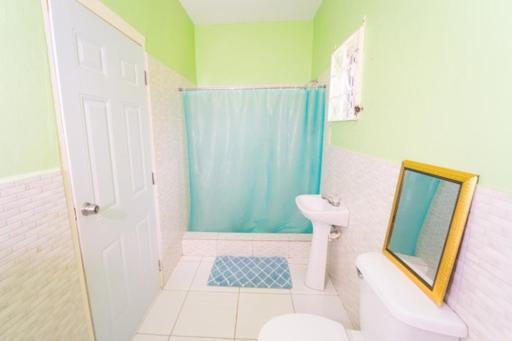 Scarlett Guest House - Housity