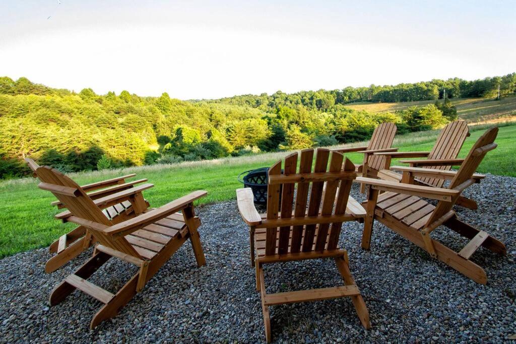Cedar Hill Heart of Hocking Hills - Housity
