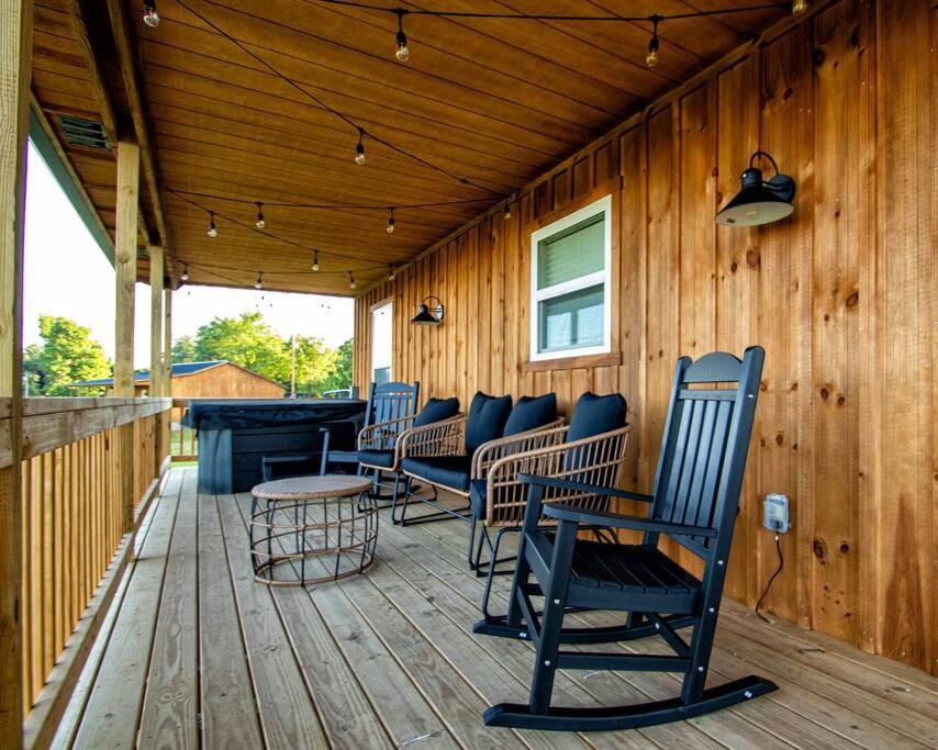 Cedar Hill Heart of Hocking Hills - Housity