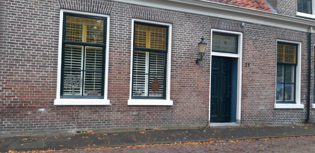 Tante roosje - Housity