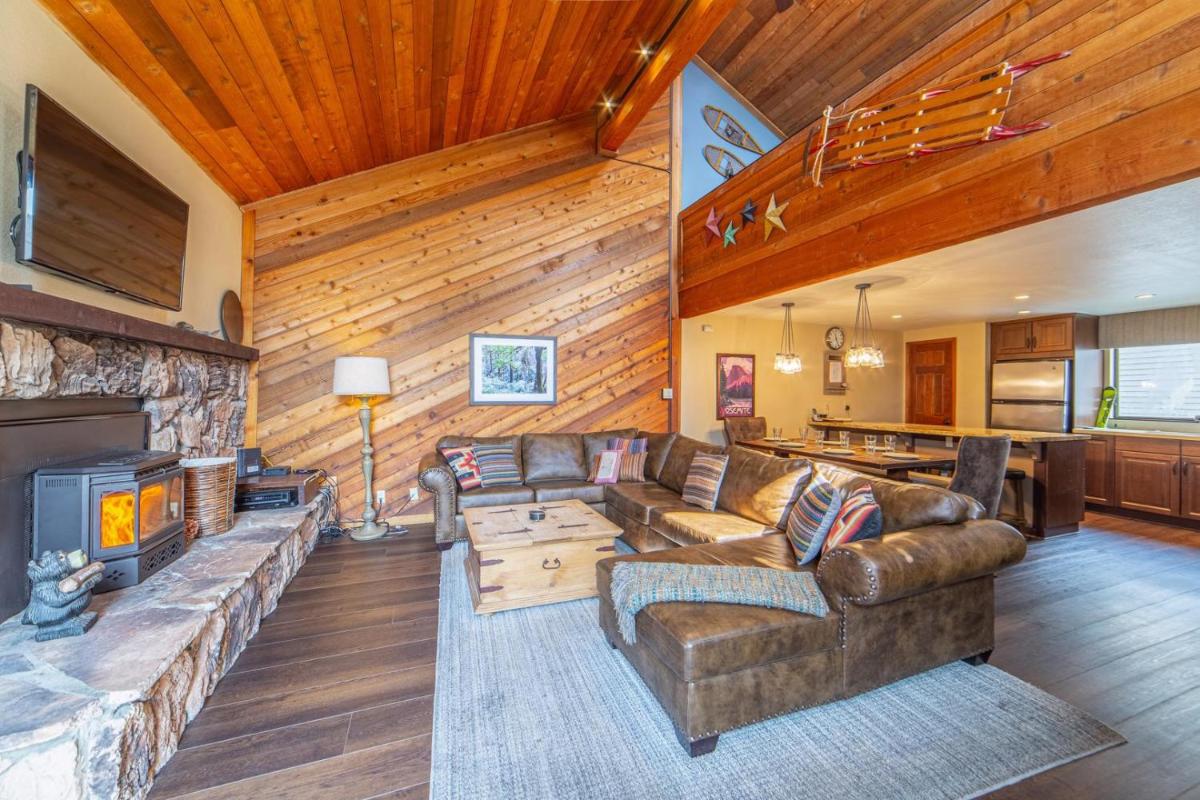 264 - Beautiful Spacious Pet-Friendly Townhome - Housity