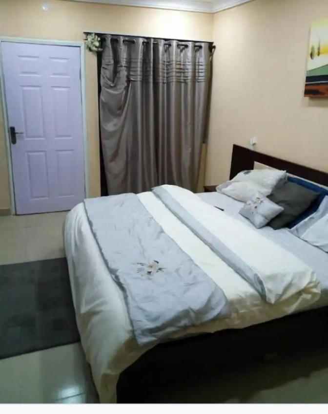 Dabotov hotel and suites - Housity