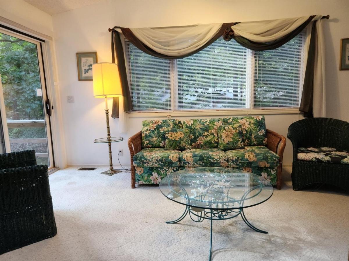 01001 - 1 Burladero Lane - Housity