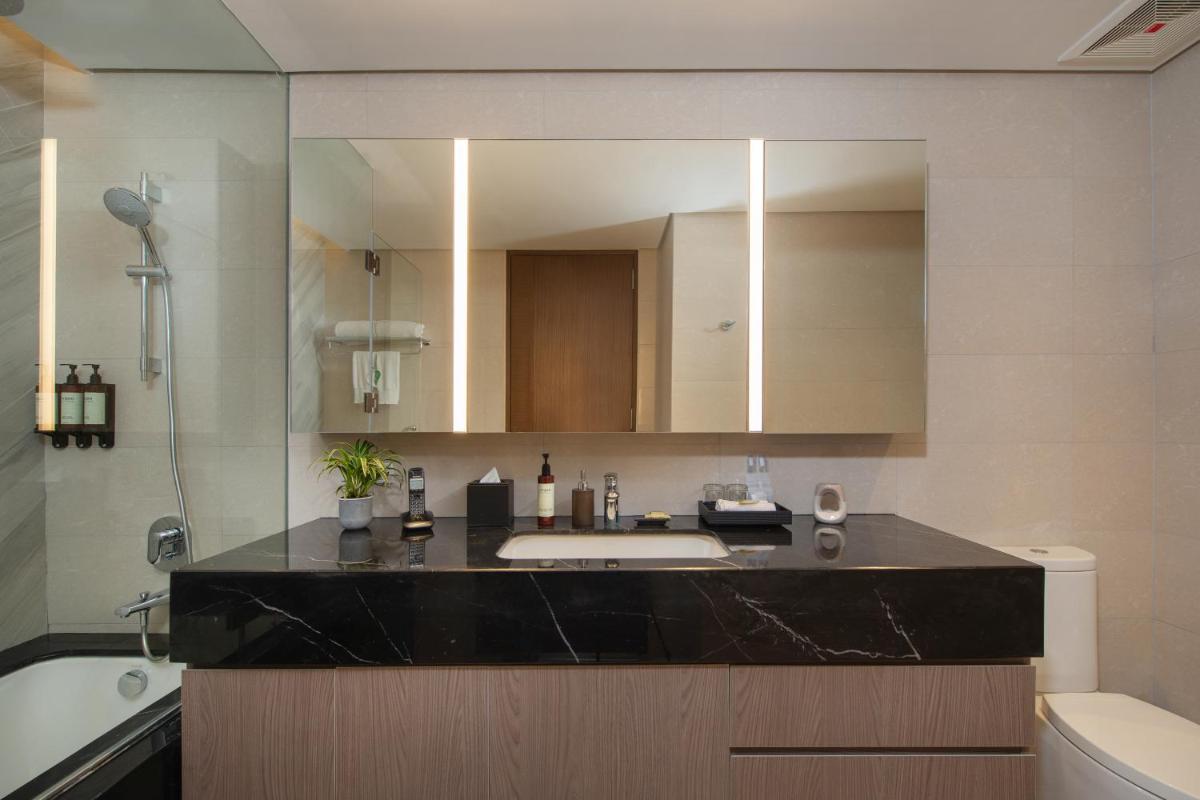 Somerset Central Salcedo Makati - Hizvo