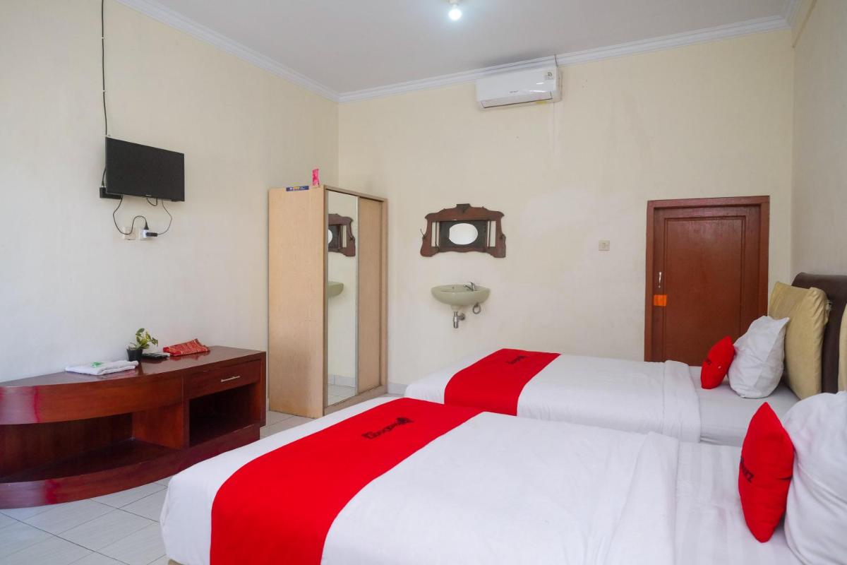 RedDoorz Syariah near Alun Alun Wonosari - Housity