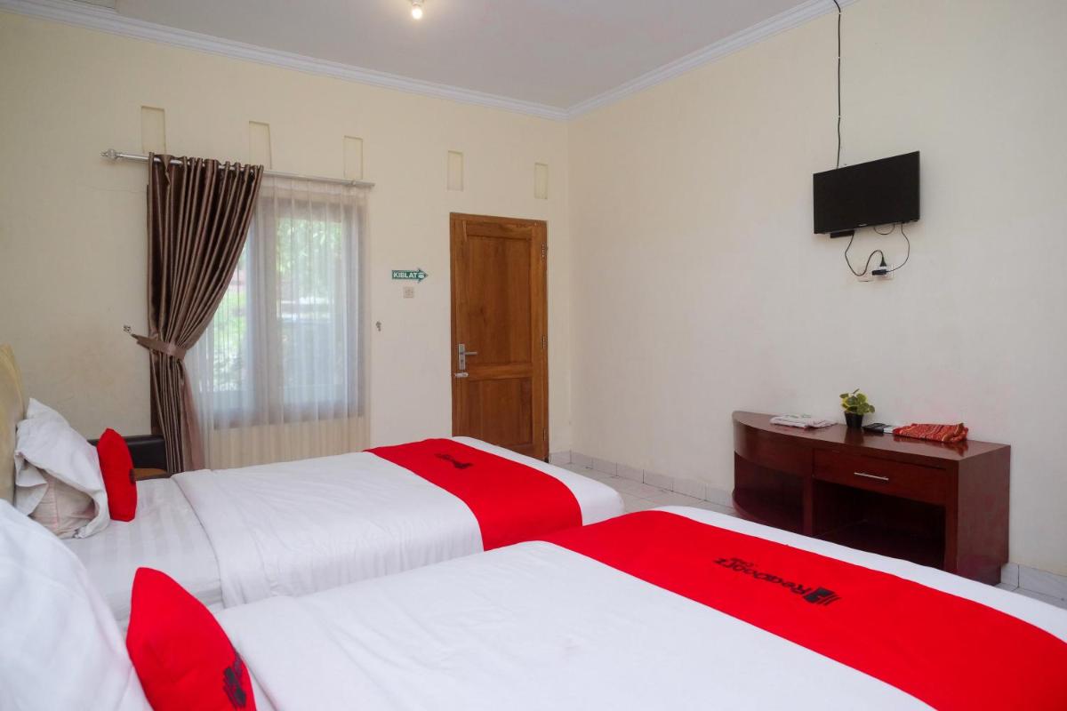 RedDoorz Syariah near Alun Alun Wonosari - Housity