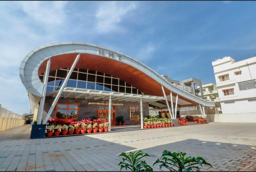 HMT COMFORTS - Housity