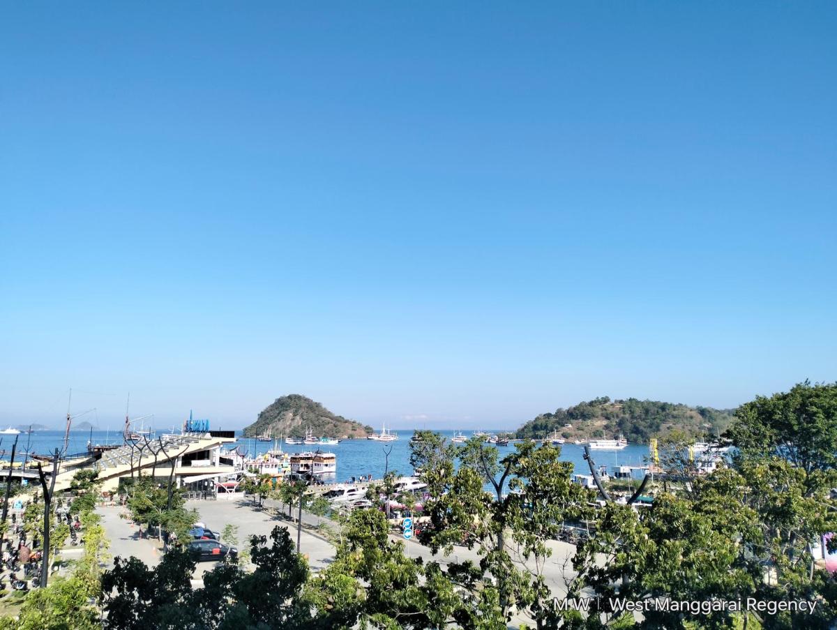 DEJAVU 2.0 HOTEL BAJO KOMODO - Housity