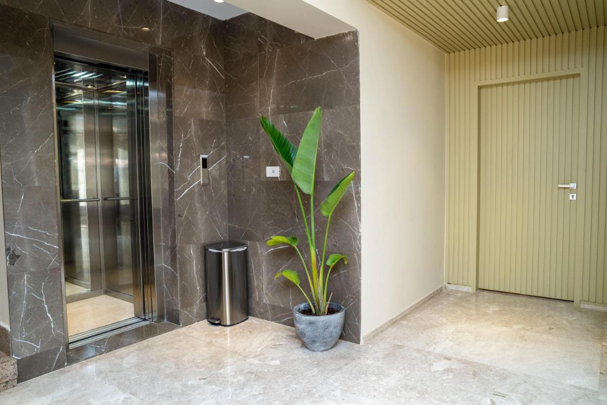 Dream House - Housity