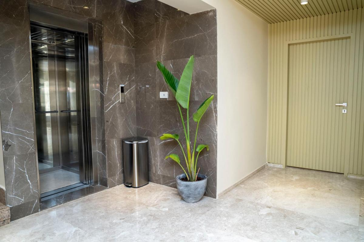 Dream House - Housity