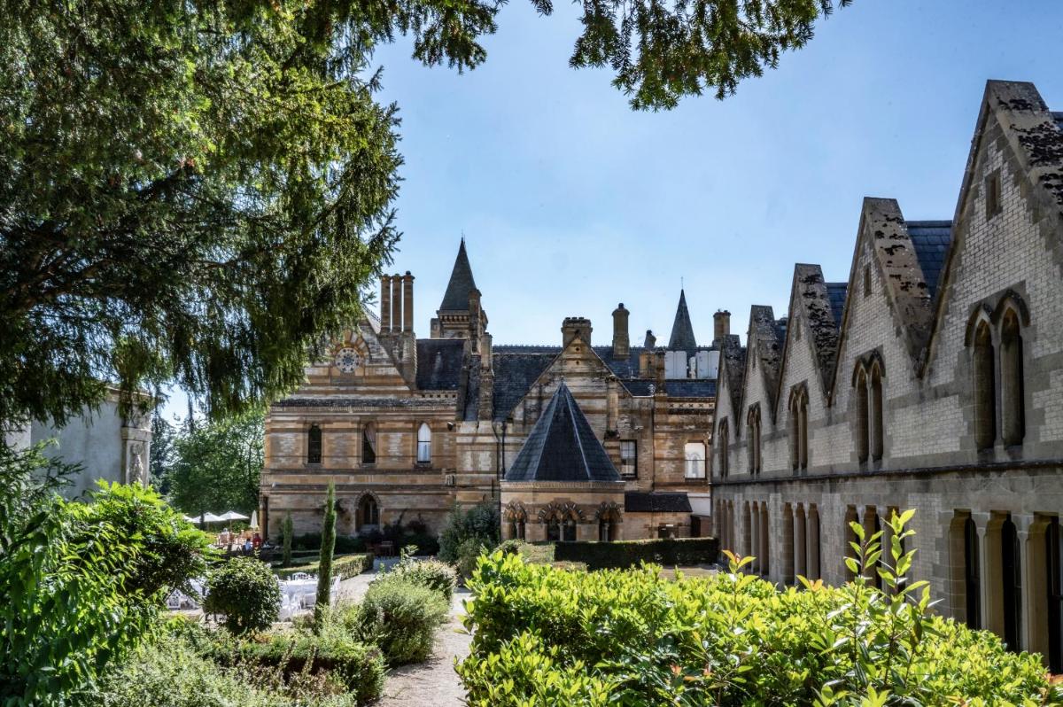 Ettington Park Hotel, Stratford-upon-Avon - Housity