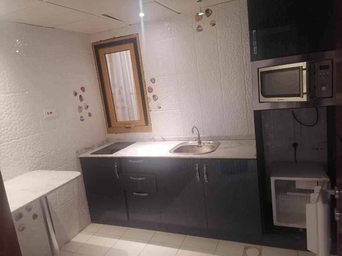 SADAR HOTEL - Housity
