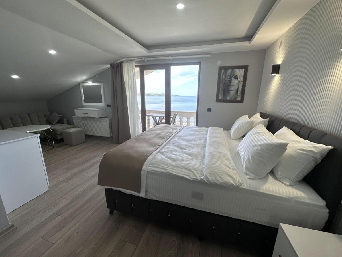 Beyaz Köşk Hotel & Cafe - Housity