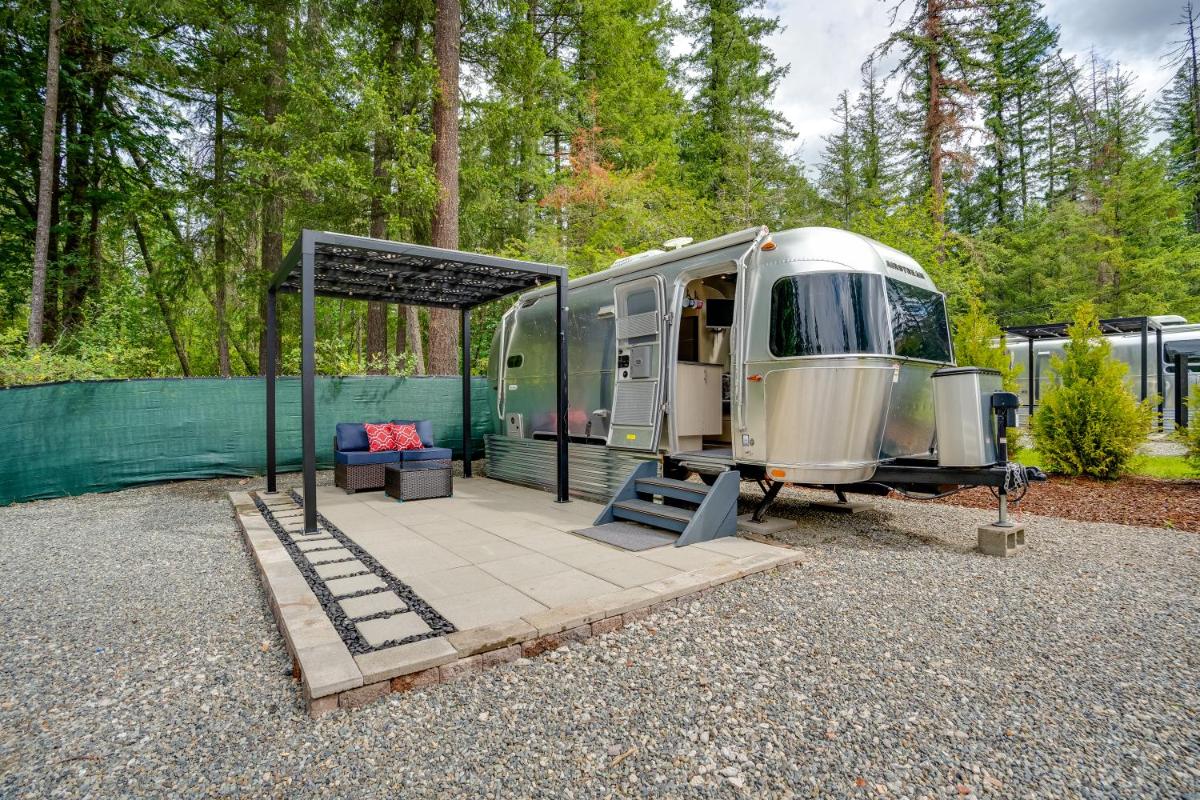 Airstream Glamping 2 - Housity