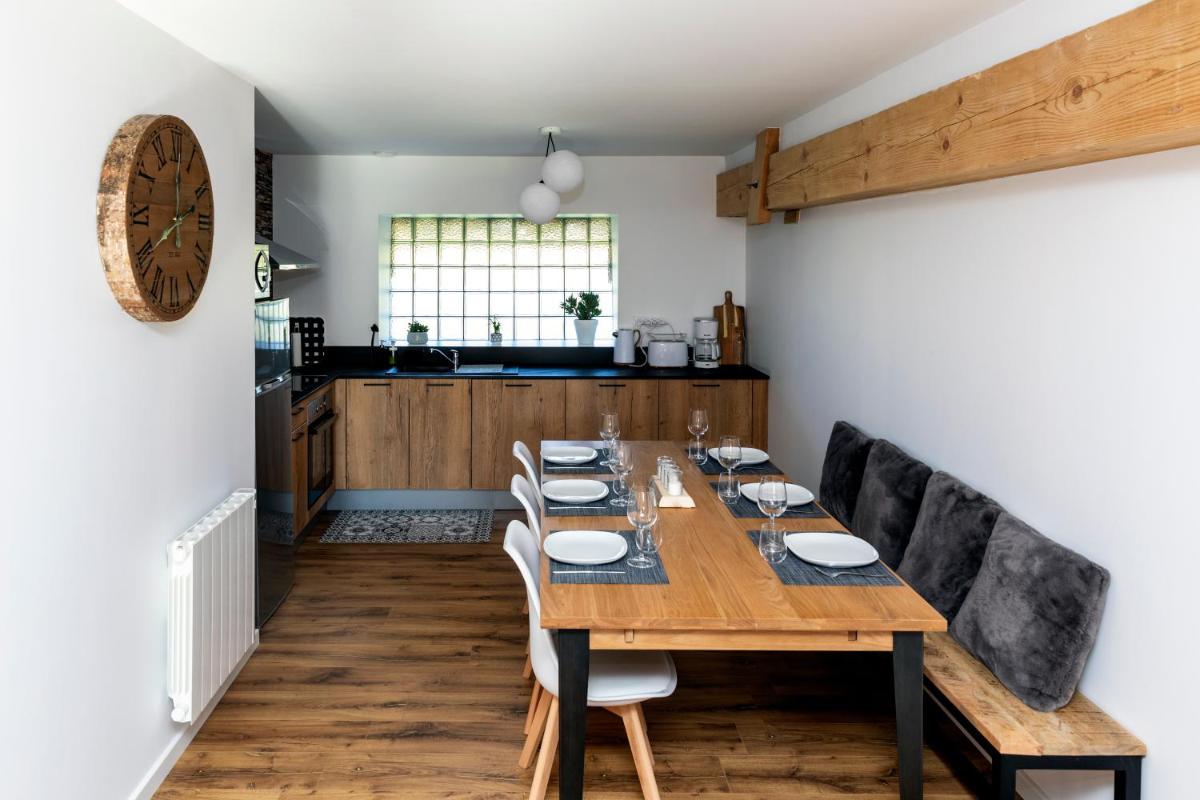 T4 Meublé de 105m2 axe Annecy-Geneve - Housity