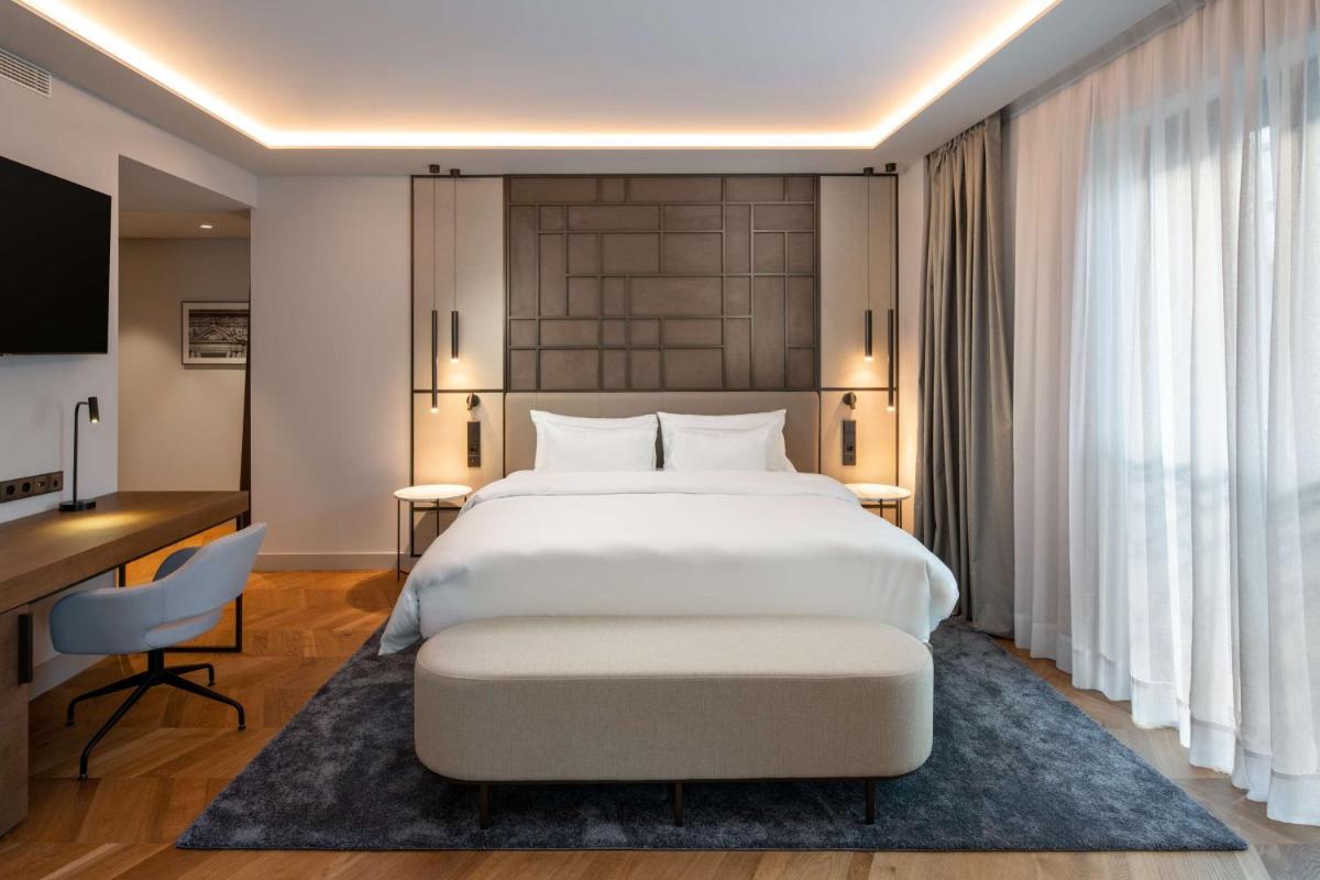 Cama o camas de una habitación en Radisson Collection Hotel, Magdalena Plaza Sevilla