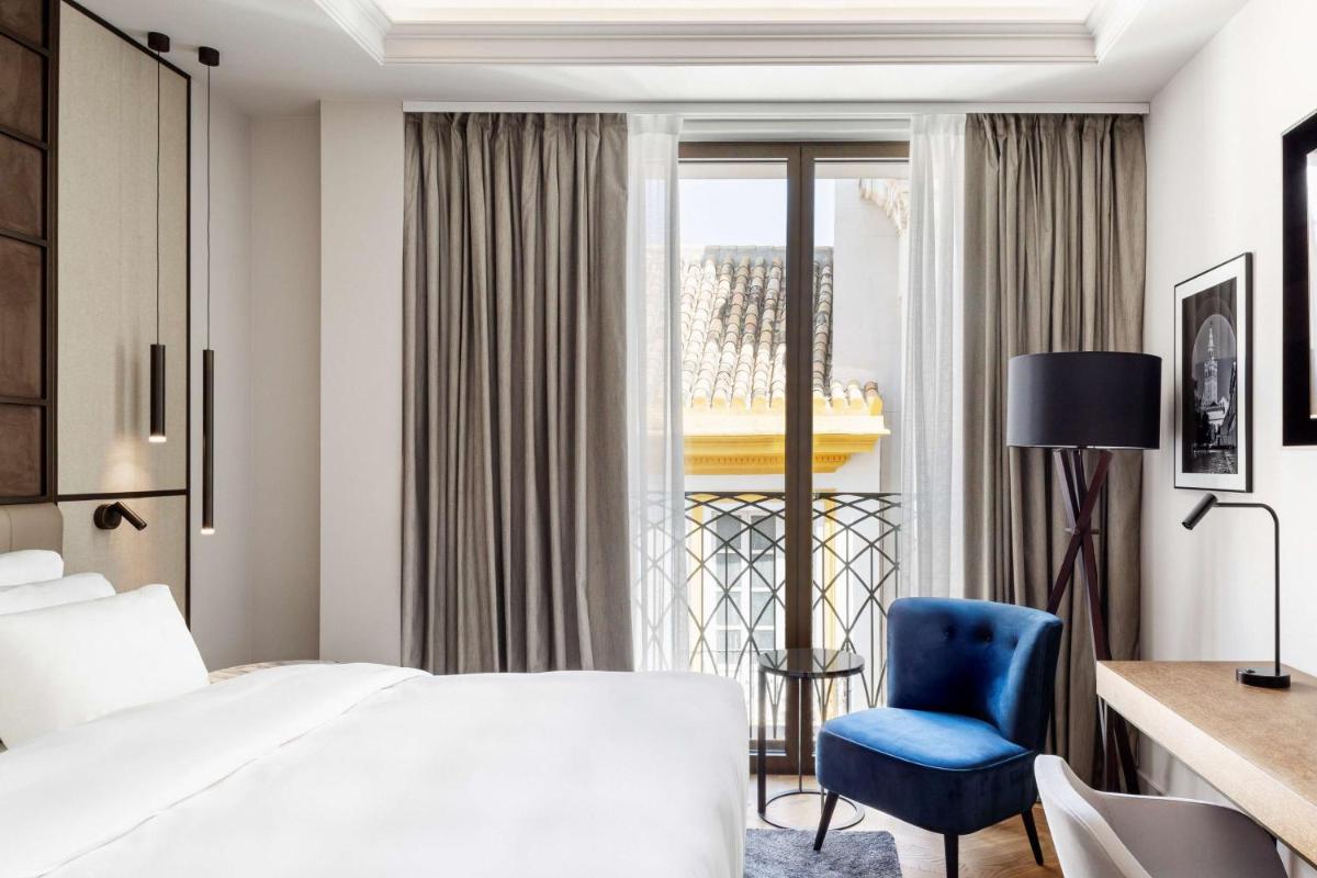 Cama o camas de una habitación en Radisson Collection Hotel, Magdalena Plaza Sevilla