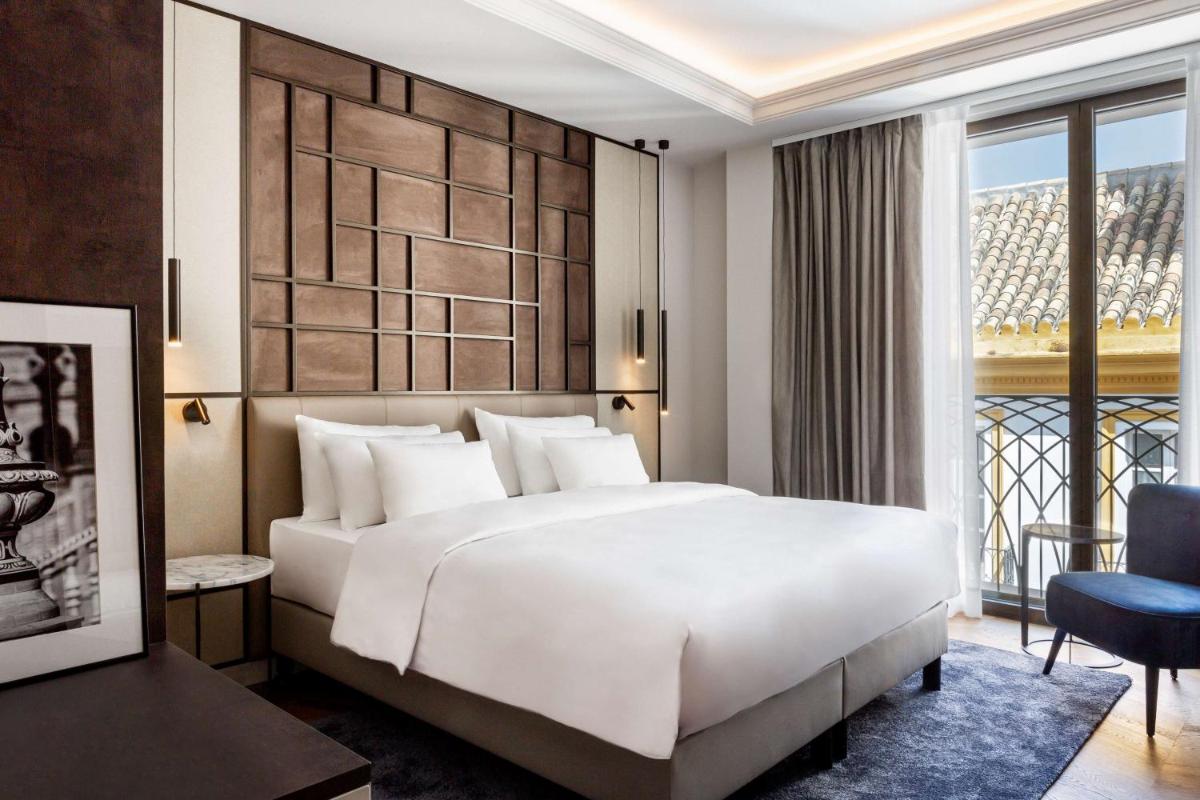Cama o camas de una habitación en Radisson Collection Hotel, Magdalena Plaza Sevilla