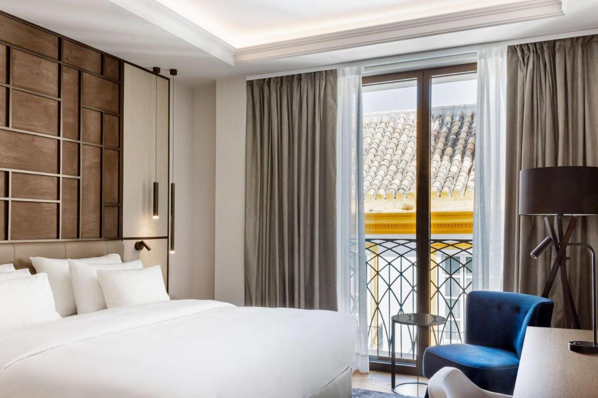 Cama o camas de una habitación en Radisson Collection Hotel, Magdalena Plaza Sevilla