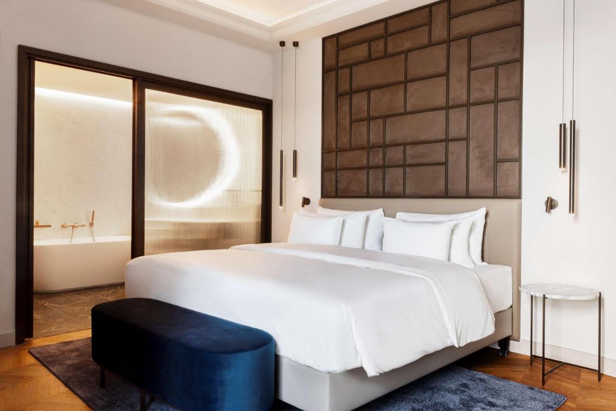 Cama o camas de una habitación en Radisson Collection Hotel, Magdalena Plaza Sevilla