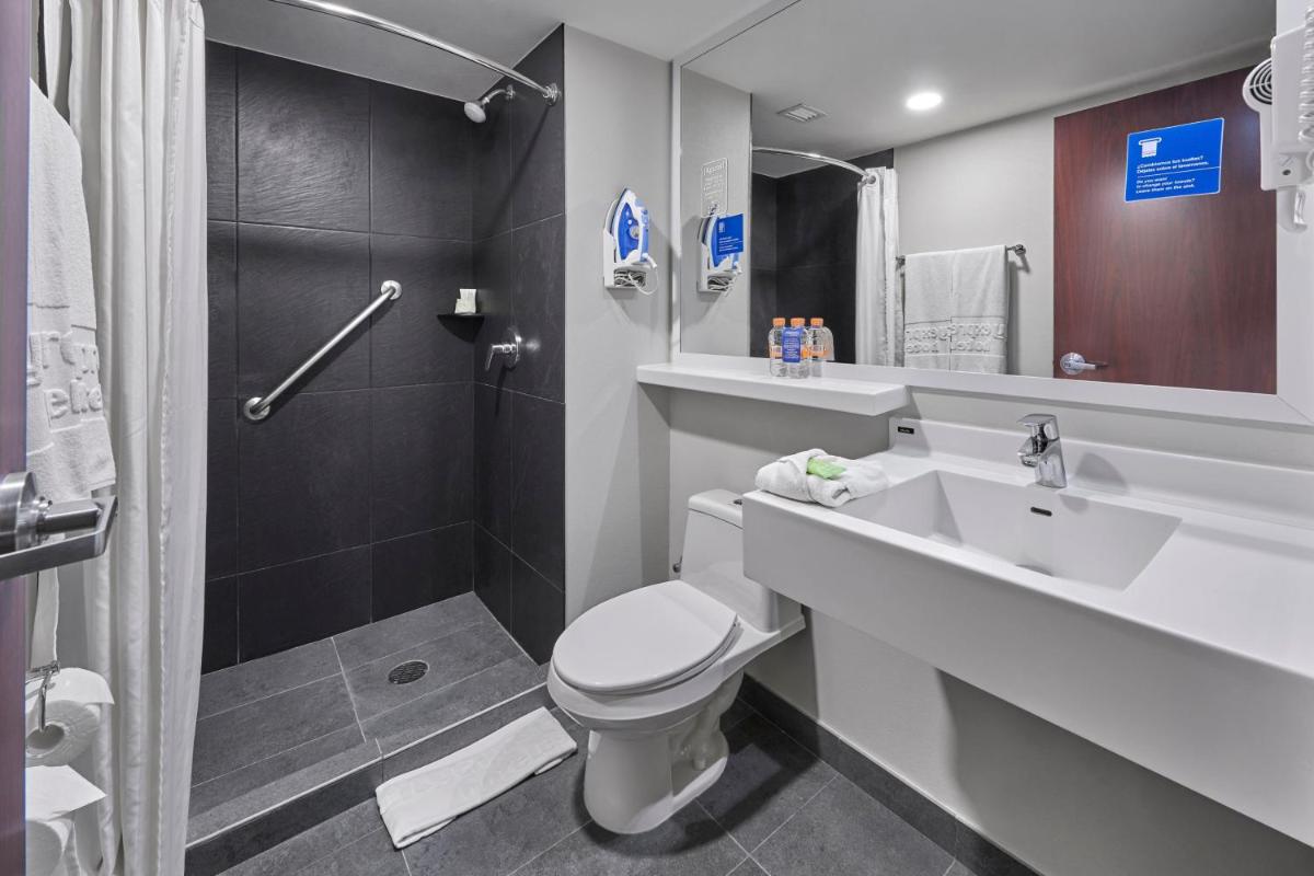 City Express by Marriott Monterrey Aeropuerto - Housity
