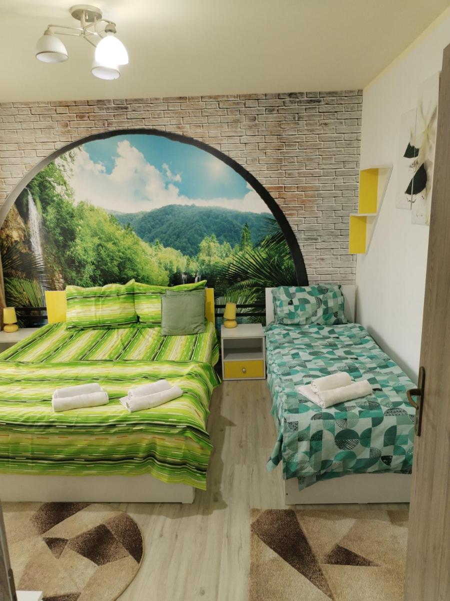 Green rooms Hunedoara - Housity