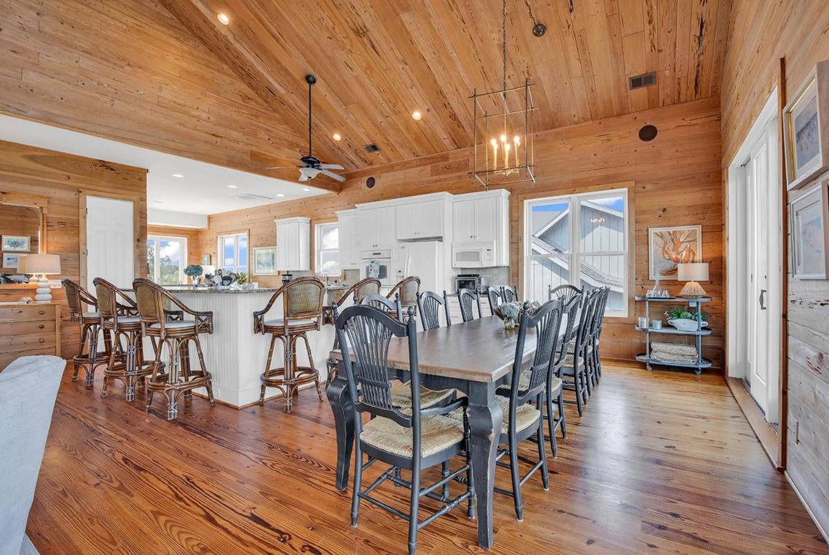 Marsh Madness 5 Bdrm Low Country Lifestyle - Housity