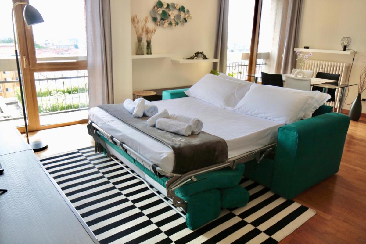 - ARENA - Panoramic VIEW - Central Apartment - Housity