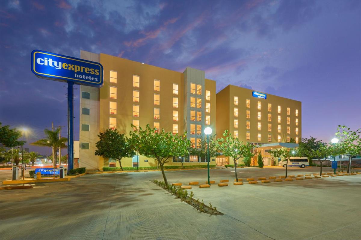 City Express by Marriott Irapuato Norte - Housity