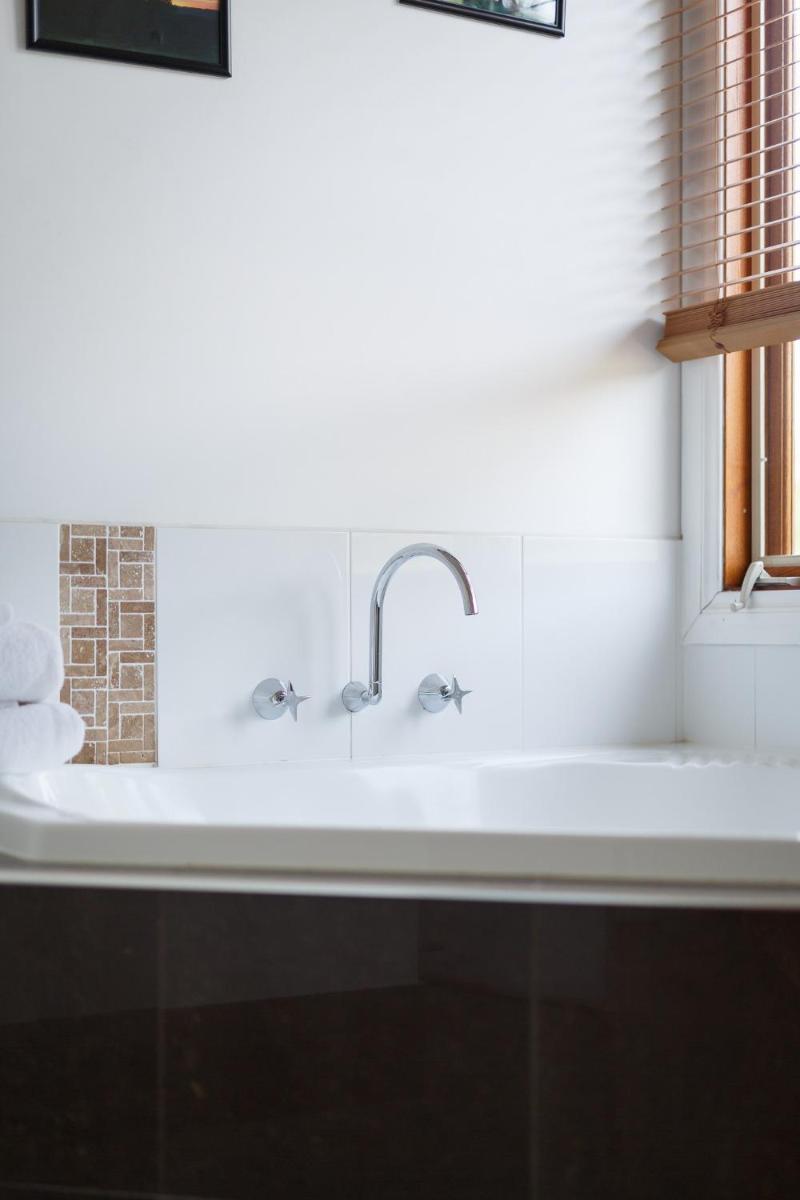 Yering Gorge Cottages - Housity