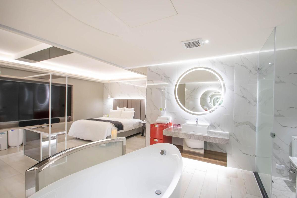 168 Motel-Zhongli - Housity