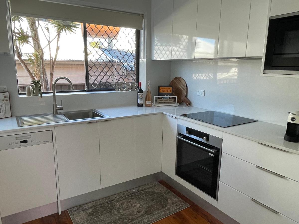 Pepe's Beach Pad - Housity