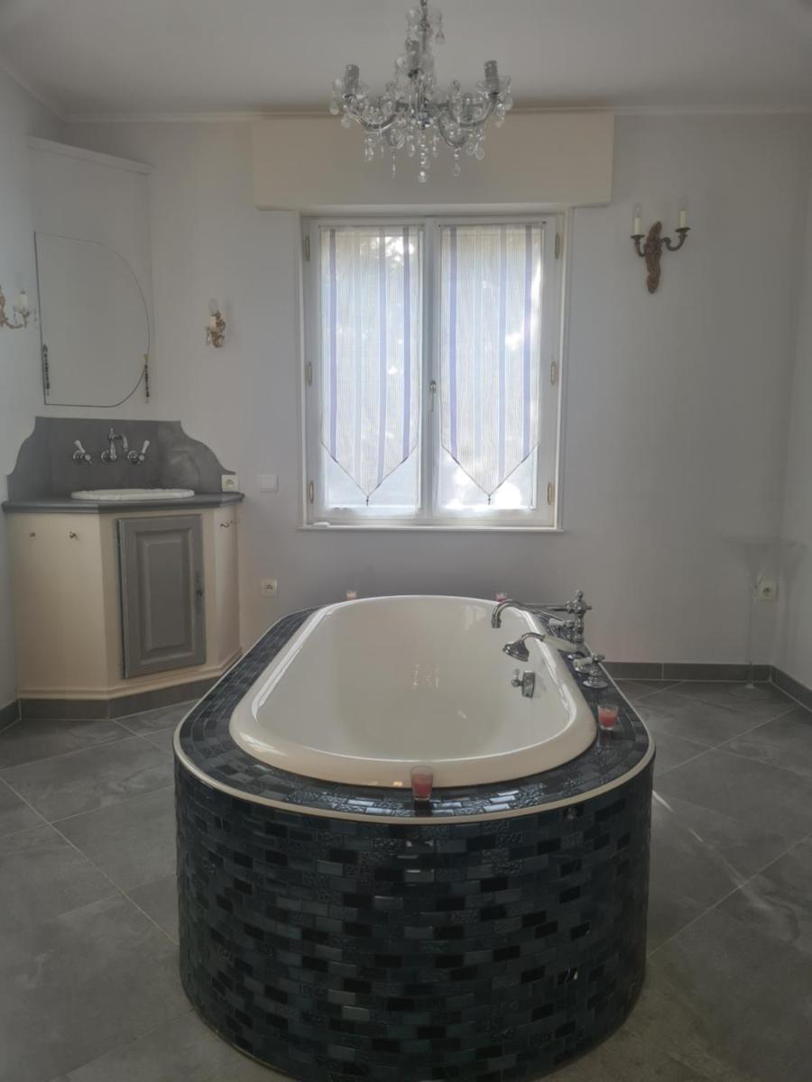 La Magnanerie en Provence Bolléne - Housity
