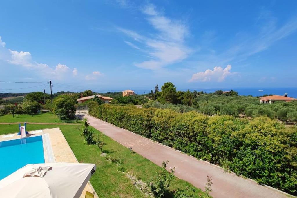 Kastro Villa with pool in Kyllini, Peloponnese - Housity