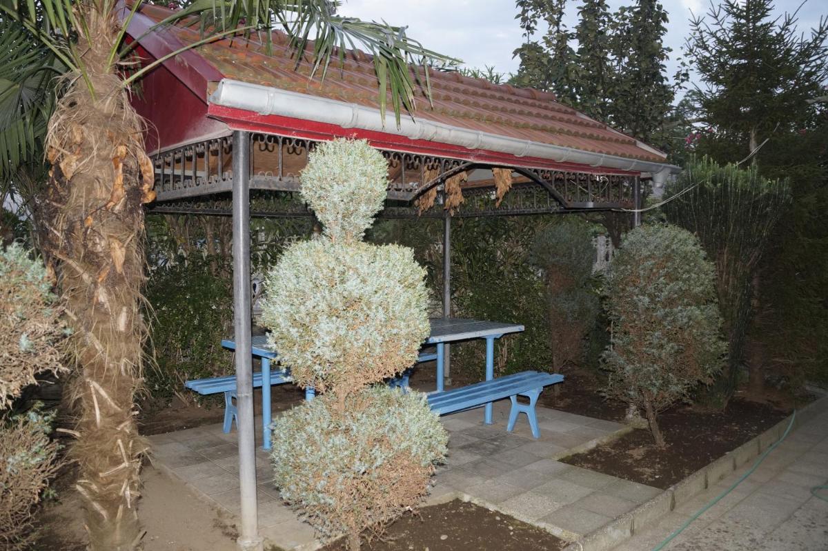 Kobuleti Guest House - Housity