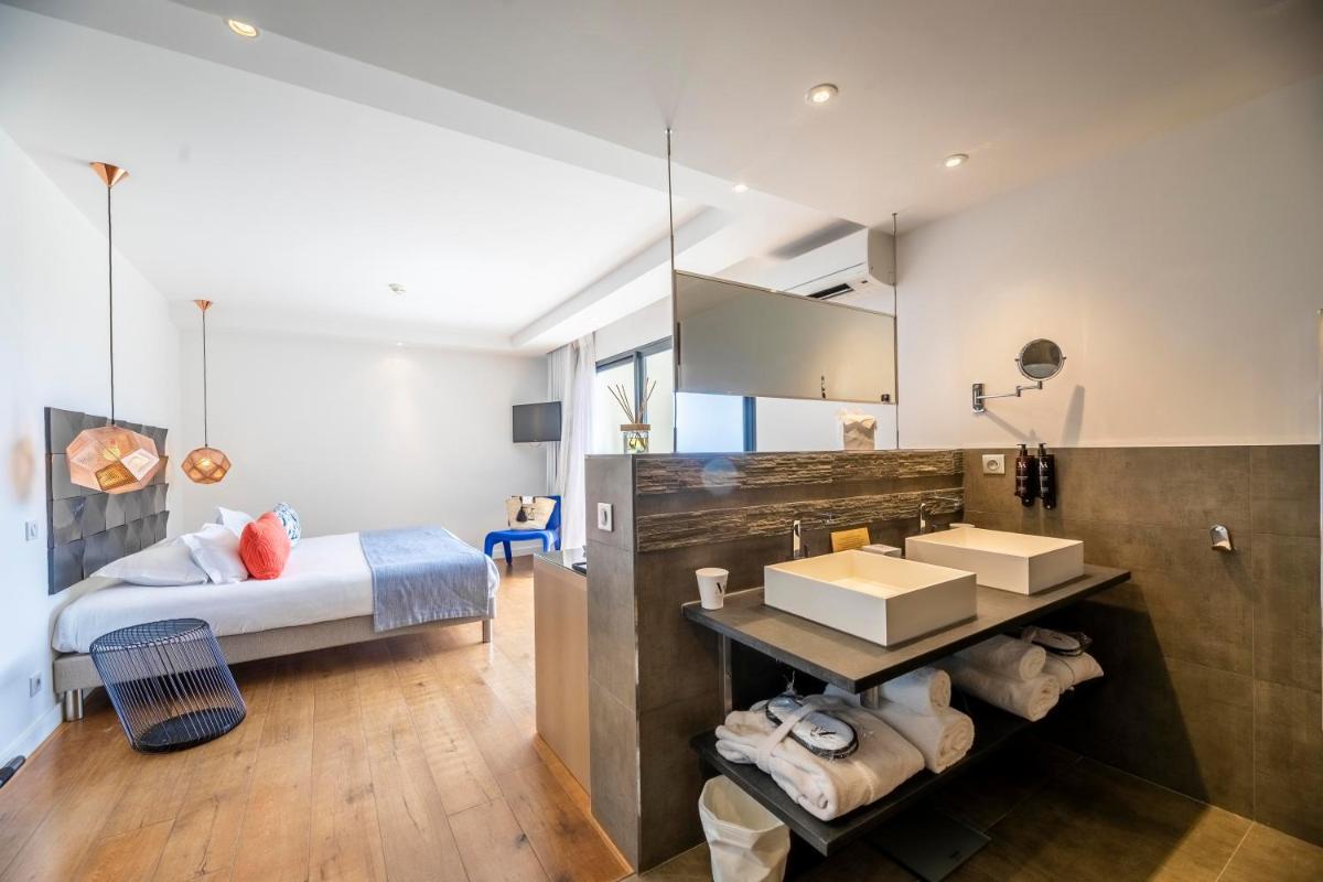 Hôtel Version Maquis Santa Manza - Housity