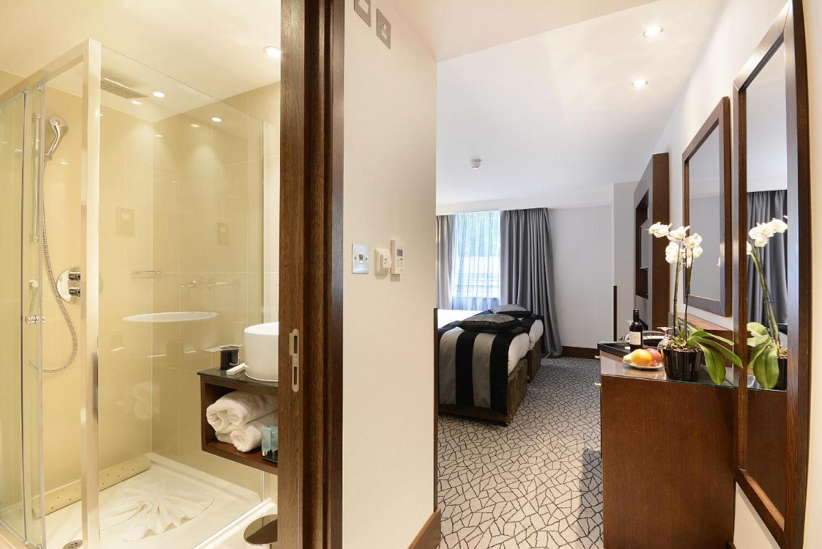 Park Grand Paddington Court - Housity