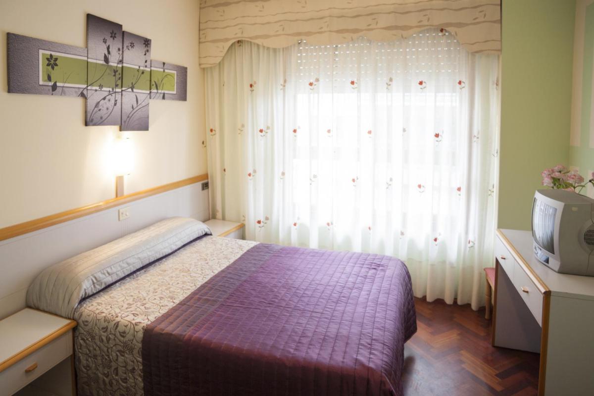 Hotel Cristal 1 - Housity