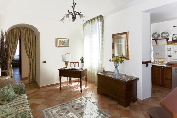 La Lanterna - Housity