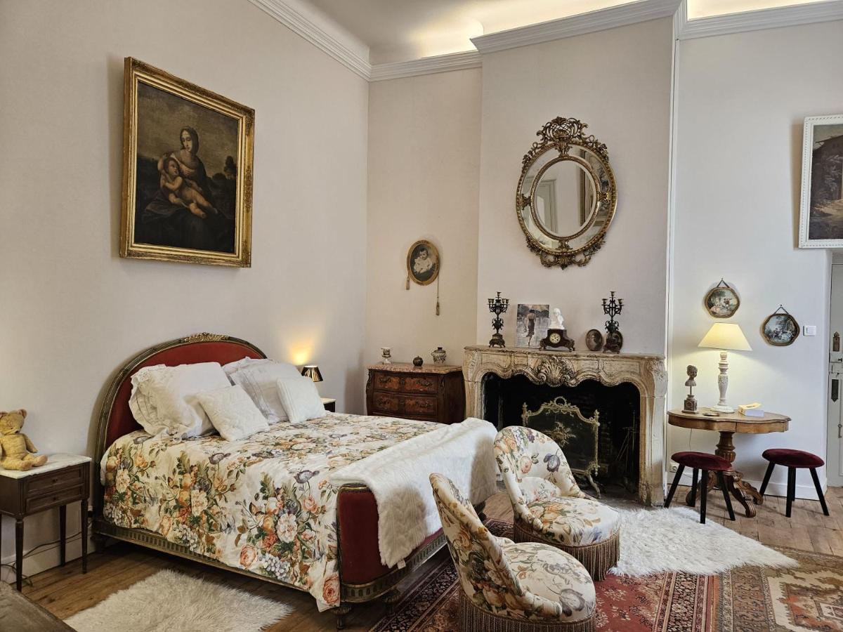 Chateau de Mornay - Housity