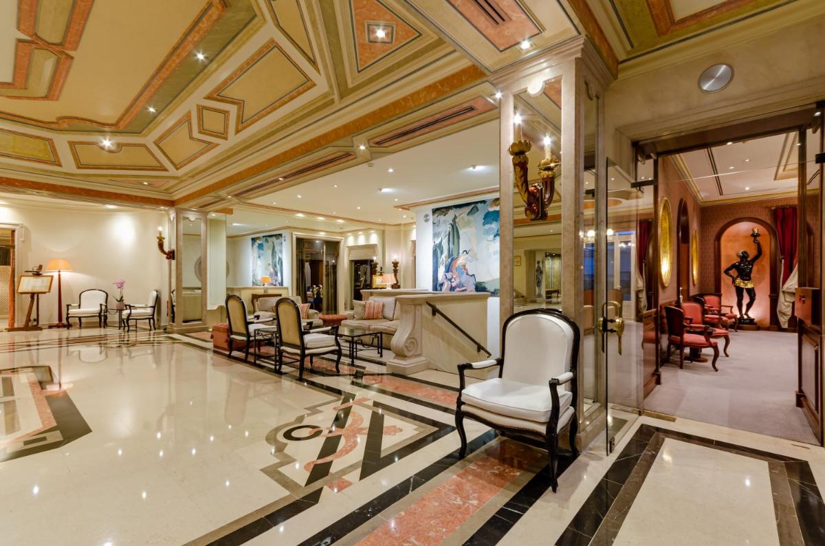 Uma área de estar em Olissippo Lapa Palace – The Leading Hotels of the World