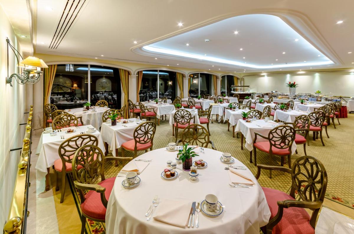Uma área de estar em Olissippo Lapa Palace – The Leading Hotels of the World