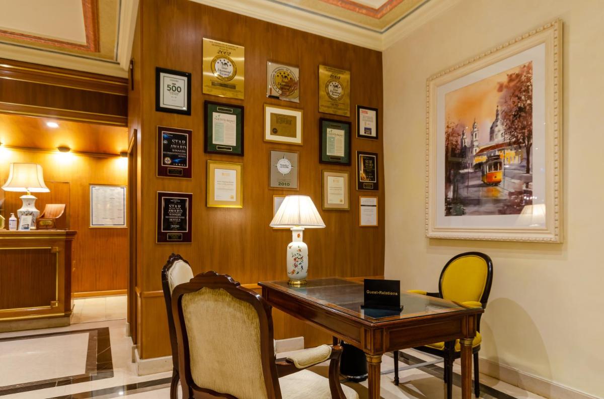 Uma área de estar em Olissippo Lapa Palace – The Leading Hotels of the World