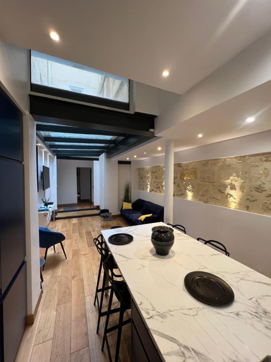Appartement 2 chambres climatisé triangle d’or - Housity