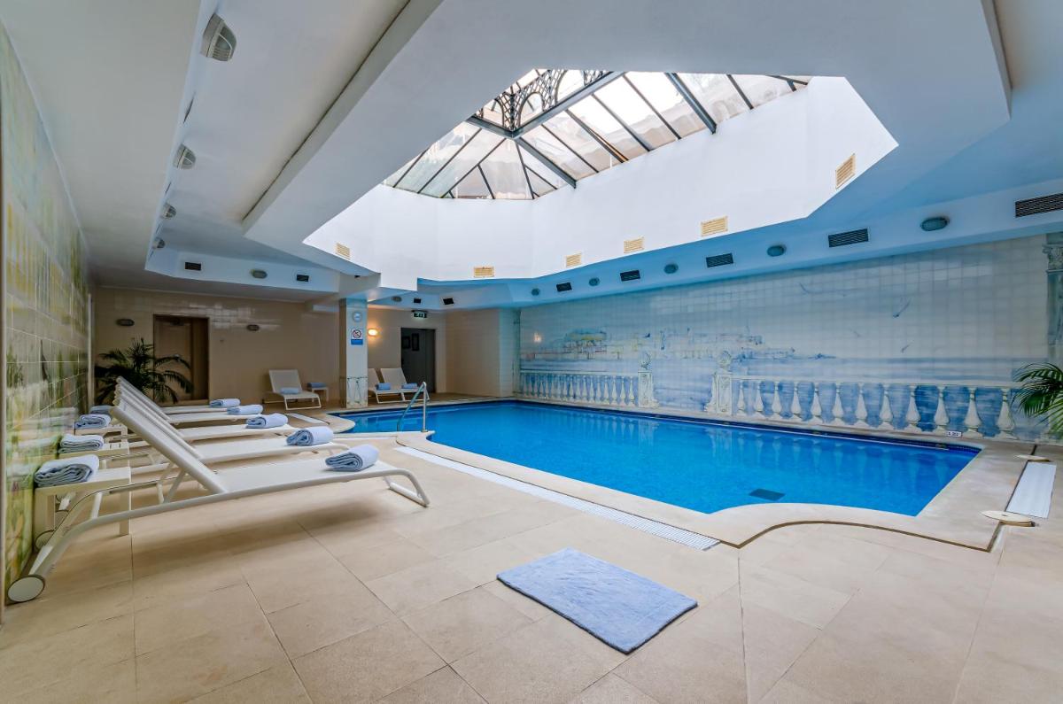 A piscina em ou perto de Olissippo Lapa Palace – The Leading Hotels of the World